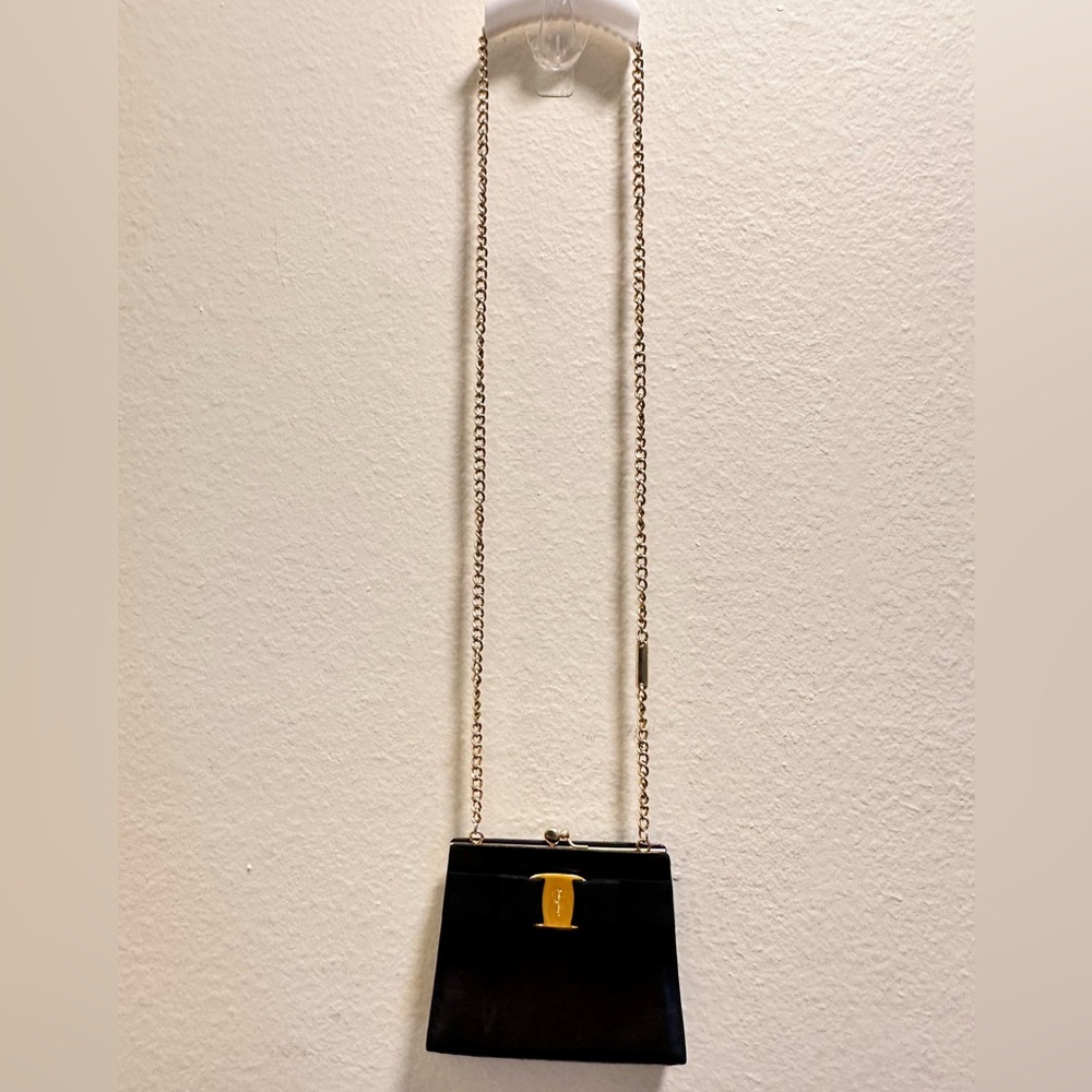 Ferragamo Chain Shoulder Bag